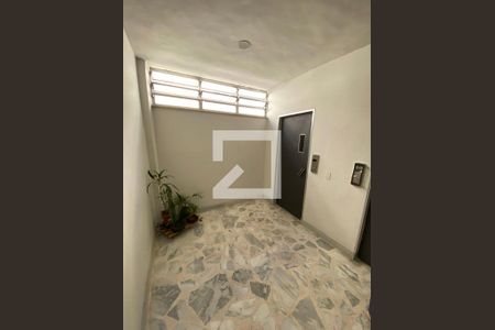Apartamento à venda com 60m², 3 quartos e sem vagaElevadores