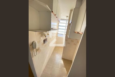 Apartamento à venda com 60m², 3 quartos e sem vagaCozinha e Área de Serviço