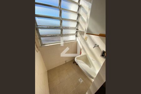 Apartamento à venda com 60m², 3 quartos e sem vagaCozinha e Área de Serviço