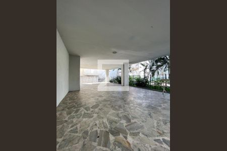 Apartamento à venda com 60m², 3 quartos e sem vagaÁrea comum - Playground