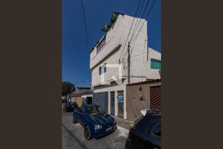 Fachada de casa à venda com 2 quartos, 60m² em Jardim Colorado, São Paulo