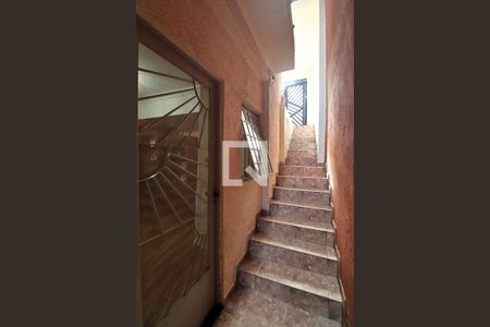 Corredor Lateral de casa à venda com 2 quartos, 173m² em Parque Oratorio, Santo André