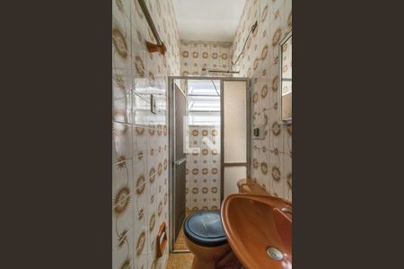 Banheiro de apartamento para alugar com 1 quarto, 45m² em Brás de Pina, Rio de Janeiro