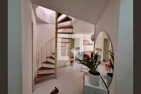 Escada de acesso a coberturara de apartamento para alugar com 3 quartos, 144m² em Méier, Rio de Janeiro
