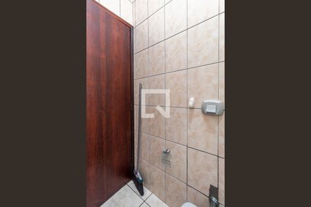Casa à venda com 125m², 3 quartos e 2 vagas Casa à venda com 125m², 3 quartos e 2 vagasBanheiro