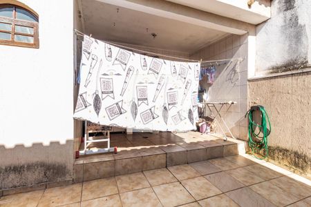 Casa à venda com 125m², 3 quartos e 2 vagas Casa à venda com 125m², 3 quartos e 2 vagasÁrea de Serviço