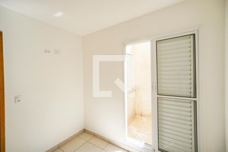 Quarto 02 de apartamento para alugar com 2 quartos, 39m² em Vila Aricanduva, São Paulo