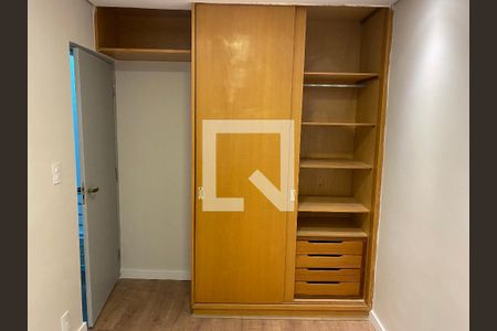 Casa de condomínio à venda com 170m², 3 quartos e 3 vagasQuarto 3