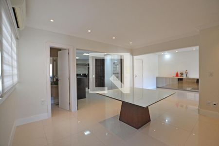 Apartamento à venda com 153m², 3 quartos e 1 vagaSala de Jantar