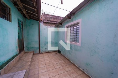 Casa para alugar com 111m², 2 quartos e 1 vaga Casa para alugar com 111m², 2 quartos e 1 vagaQuintal