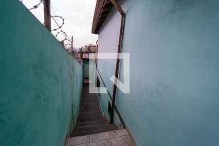 Casa para alugar com 111m², 2 quartos e 1 vaga Casa para alugar com 111m², 2 quartos e 1 vagaCorredor Lateral