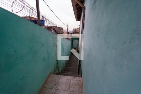 Casa para alugar com 111m², 2 quartos e 1 vaga Casa para alugar com 111m², 2 quartos e 1 vagaCorredor Lateral