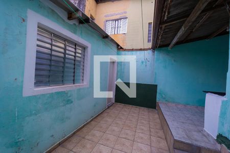 Casa para alugar com 111m², 2 quartos e 1 vaga Casa para alugar com 111m², 2 quartos e 1 vagaQuintal