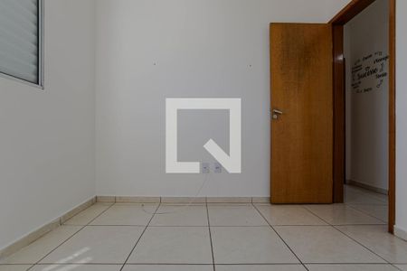 Quarto 1 de apartamento para alugar com 2 quartos, 43m² em Vila Brasileira, Mogi das Cruzes