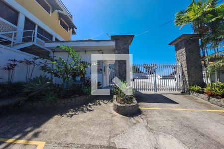 Apartamento para alugar com 78m², 1 quarto e 1 vagaFachada e portaria