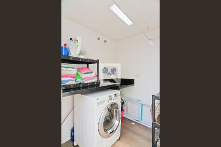 Casa à venda com 100m², 2 quartos e 2 vagasÁrea de Serviço