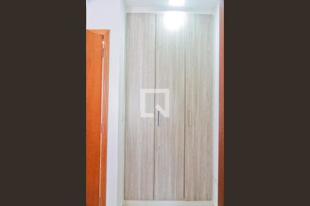 Casa à venda com 100m², 2 quartos e 2 vagasSuíte 2