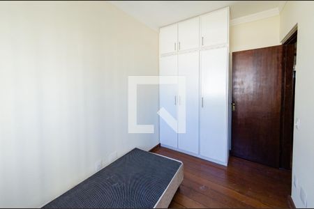 Quarto 2 de apartamento para alugar com 3 quartos, 108m² em Estoril, Belo Horizonte