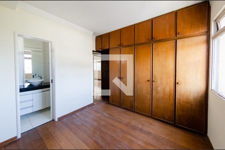 Apartamento para alugar com 108m², 3 quartos e 2 vagas Apartamento para alugar com 108m², 3 quartos e 2 vagasQuarto 3