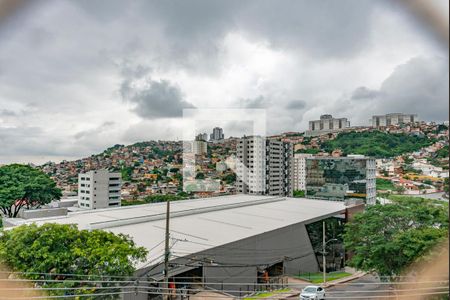 Suíte de apartamento para alugar com 3 quartos, 108m² em Estoril, Belo Horizonte