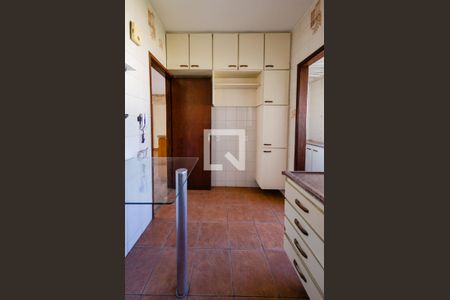 Apartamento para alugar com 108m², 3 quartos e 2 vagas Apartamento para alugar com 108m², 3 quartos e 2 vagasCozinha