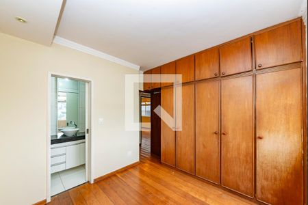 Suíte de apartamento para alugar com 3 quartos, 108m² em Estoril, Belo Horizonte