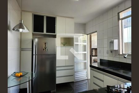 Apartamento à venda com 60m², 2 quartos e 2 vagasCozinha 