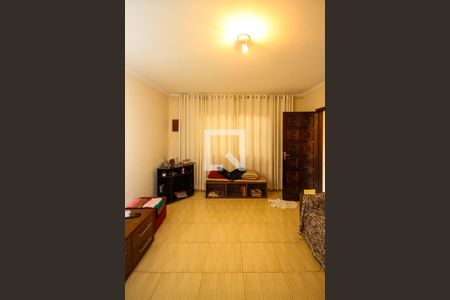 Sala de casa à venda com 3 quartos, 850m² em Vila Cleonice, São Paulo