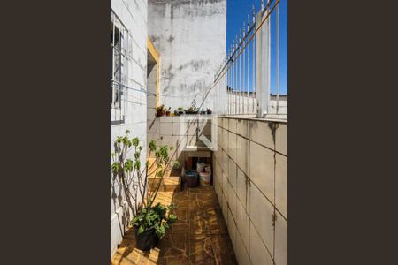 Casa à venda com 850m², 3 quartos e 1 vagaÁrea de Serviço