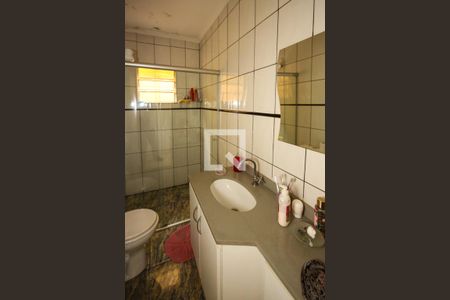 Banheiro Social de casa à venda com 3 quartos, 850m² em Vila Cleonice, São Paulo