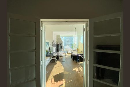 Apartamento à venda com 342m², 4 quartos e 3 vagas Apartamento à venda com 342m², 4 quartos e 3 vagasSuíte