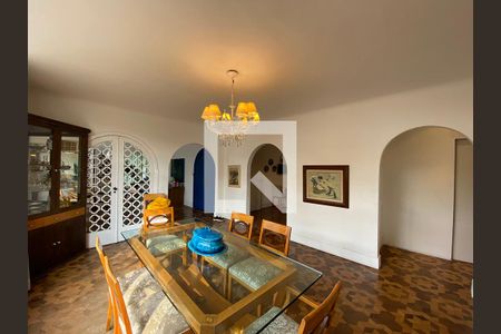 Apartamento à venda com 342m², 4 quartos e 3 vagas Apartamento à venda com 342m², 4 quartos e 3 vagasSala