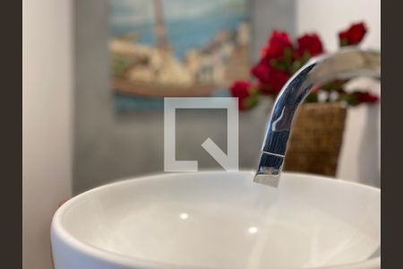 Apartamento à venda com 342m², 4 quartos e 3 vagas Apartamento à venda com 342m², 4 quartos e 3 vagasLavabo - detalhe