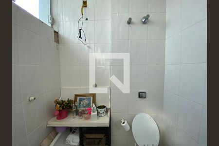 Apartamento à venda com 342m², 4 quartos e 3 vagas Apartamento à venda com 342m², 4 quartos e 3 vagasÁrea de Serviço - Banheiro