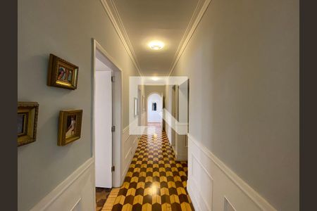 Apartamento à venda com 342m², 4 quartos e 3 vagas Apartamento à venda com 342m², 4 quartos e 3 vagasCorredor