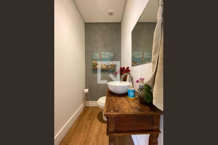 Apartamento à venda com 342m², 4 quartos e 3 vagas Apartamento à venda com 342m², 4 quartos e 3 vagasLavabo