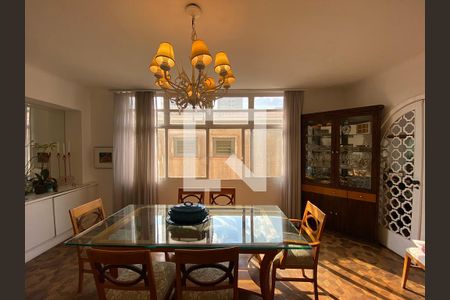 Apartamento à venda com 342m², 4 quartos e 3 vagas Apartamento à venda com 342m², 4 quartos e 3 vagasSala