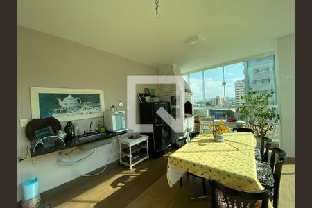 Apartamento à venda com 342m², 4 quartos e 3 vagas Apartamento à venda com 342m², 4 quartos e 3 vagasSuíte - Varanda gourmet