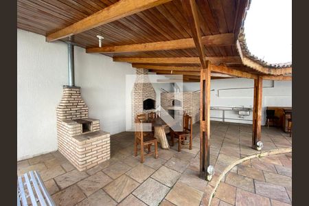 Apartamento à venda com 342m², 4 quartos e 3 vagas Apartamento à venda com 342m², 4 quartos e 3 vagasÁrea comum - Churrasqueira