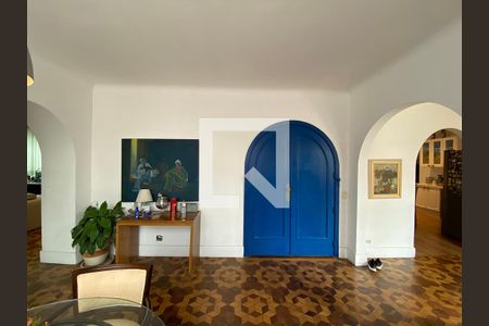 Apartamento à venda com 342m², 4 quartos e 3 vagas Apartamento à venda com 342m², 4 quartos e 3 vagasSala