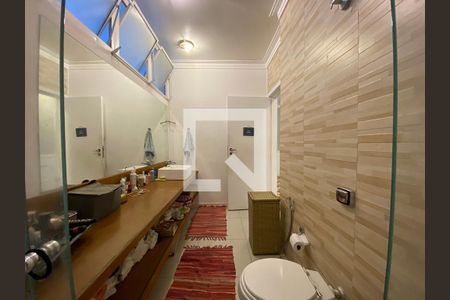 Apartamento à venda com 342m², 4 quartos e 3 vagas Apartamento à venda com 342m², 4 quartos e 3 vagasBanheiro Social