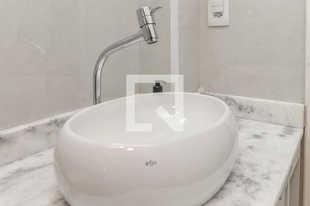 Banheiro de kitnet/studio para alugar com 1 quarto, 25m² em Santa Cecília, São Paulo