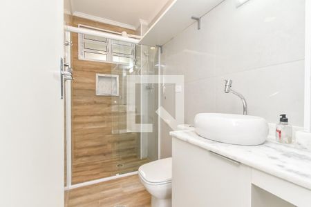 Banheiro de kitnet/studio para alugar com 1 quarto, 25m² em Santa Cecília, São Paulo