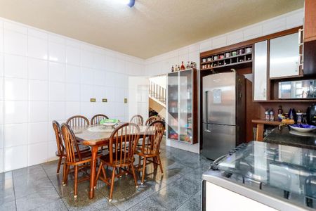 Casa para alugar com 317m², 4 quartos e 5 vagas Casa para alugar com 317m², 4 quartos e 5 vagasCozinha