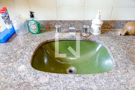 Casa para alugar com 317m², 4 quartos e 5 vagas Casa para alugar com 317m², 4 quartos e 5 vagasBanheiro da Suíte 1