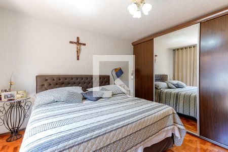 Casa para alugar com 317m², 4 quartos e 5 vagas Casa para alugar com 317m², 4 quartos e 5 vagasSuíte 1