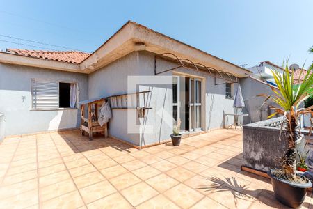 Casa para alugar com 317m², 4 quartos e 5 vagas Casa para alugar com 317m², 4 quartos e 5 vagasVaranda Suíte 1