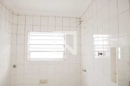 Banheiro de casa para alugar com 2 quartos, 108m² em Vila Medeiros, São Paulo