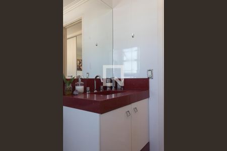 Apartamento à venda com 107m², 3 quartos e 2 vagasBanheiro da Suíte 1