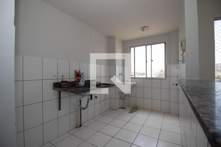 Cozinha e Área de Serviço de apartamento à venda com 2 quartos, 50m² em Samambaia Sul (samambaia), Brasília